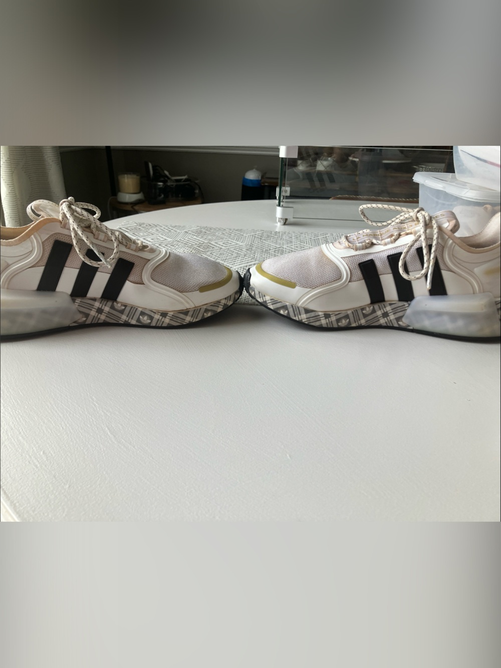 NMD_R1 V3 - Picture 5 of 8